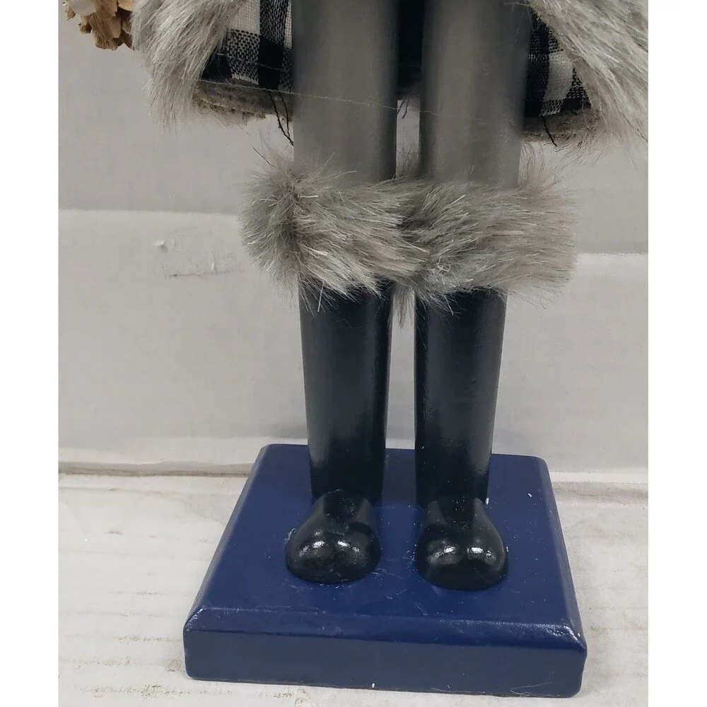 Wooden Christmas Nutcracker, 14